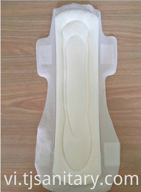 sanitary napkins with wings